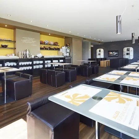 Hotel Muenchen-putzbrunn 3*
