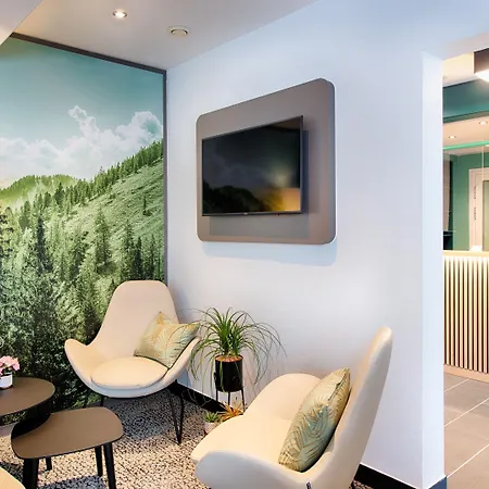 Hotel Muenchen-putzbrunn 3*